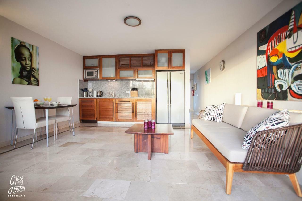 Bonaire Seaside Apartments Bagian luar foto