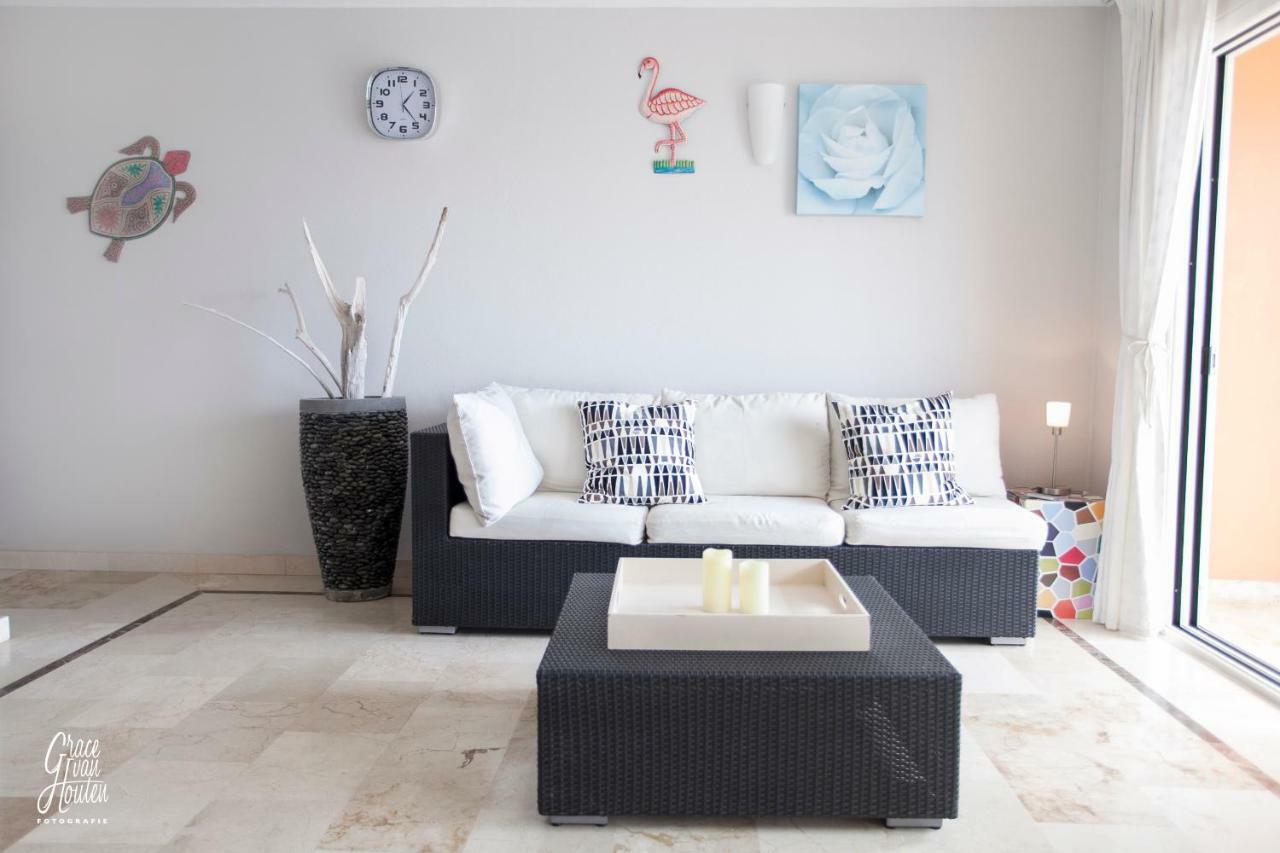 Bonaire Seaside Apartments Bagian luar foto