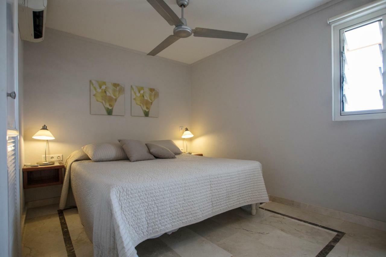 Bonaire Seaside Apartments Bagian luar foto